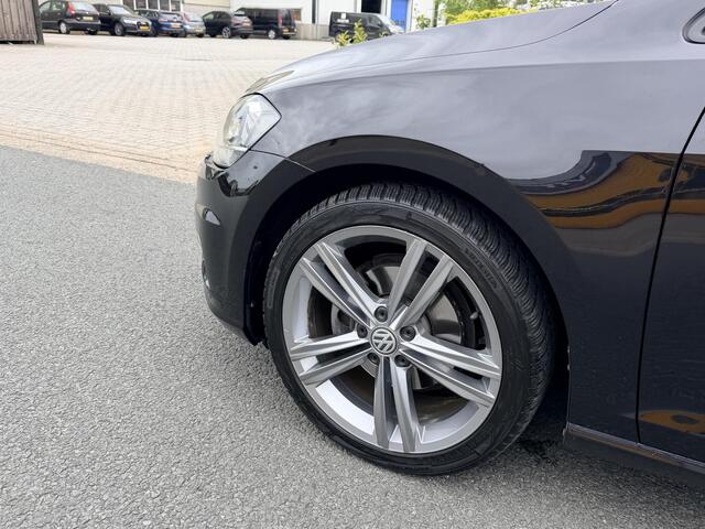 Volkswagen GOLF 1.5 TSI DSG 150PK R-LineoPanooNavioCamera