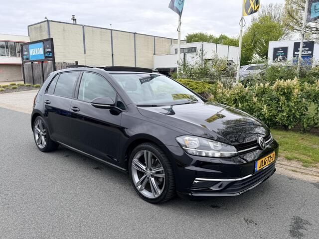 Volkswagen GOLF 1.5 TSI DSG 150PK R-LineoPanooNavioCamera