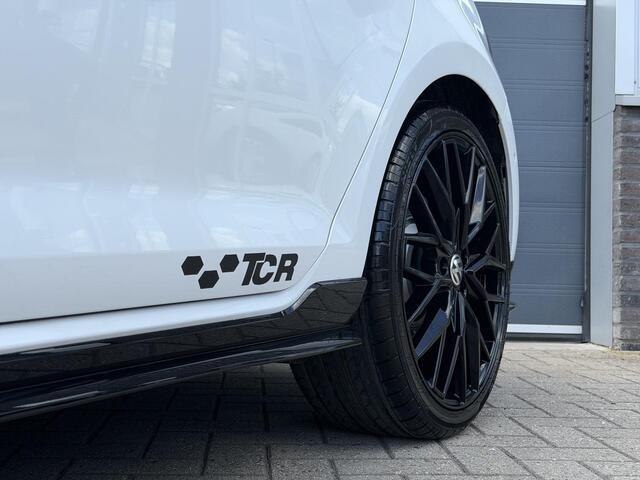 Volkswagen GOLF 2.0 TSI GTI TCR | KEYLESS | VIRTUAL | DCC | Camera | Dodehoek | Stoelverw. | CarPlay | ACC