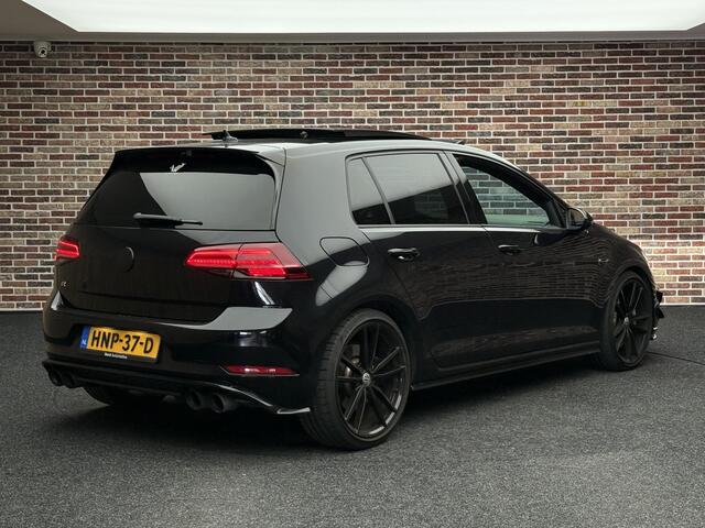 Volkswagen GOLF 2.0 TSI 4Motion R Panorama Akra Virtual Dyn Camera Memory