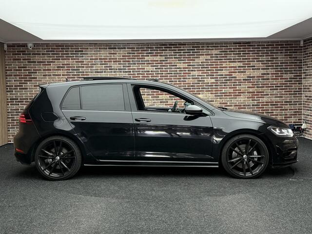 Volkswagen GOLF 2.0 TSI 4Motion R Panorama Akra Virtual Dyn Camera Memory