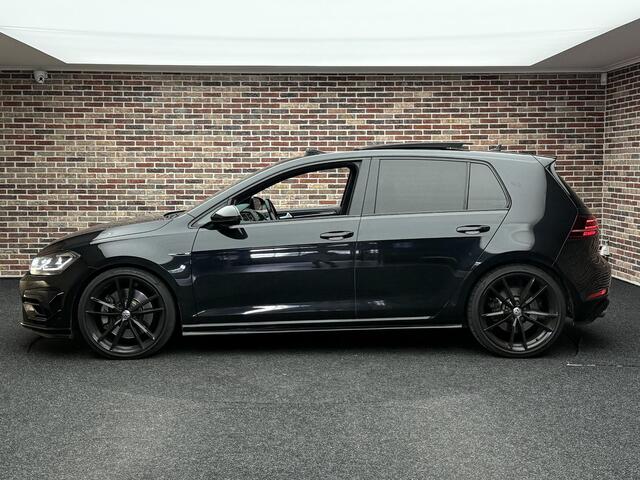Volkswagen GOLF 2.0 TSI 4Motion R Panorama Akra Virtual Dyn Camera Memory