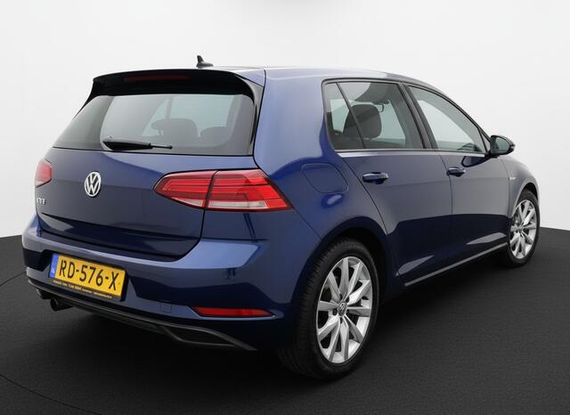 Volkswagen GOLF 1.5 TSI 130PK COMFORTLINE BUSINESS VELOURS/NAVI/ACC/CARPLAY