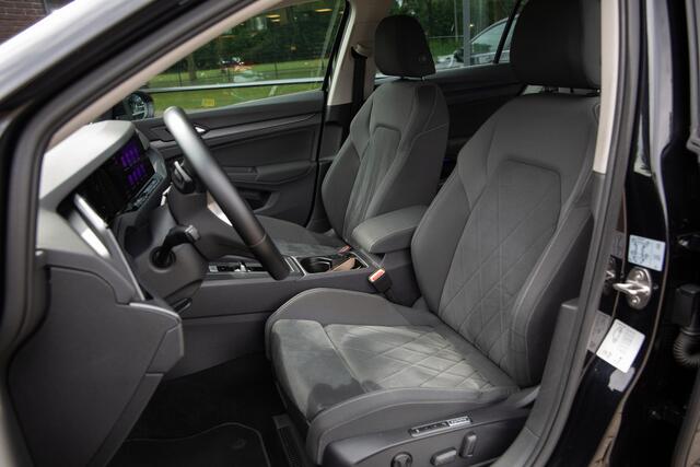 Volkswagen GOLF 1.5 eTSI Style Business , Adap. Cruise, Trekhaak, Memory, Camera, Side Assist