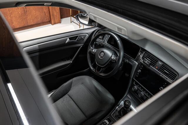 Volkswagen GOLF 1.0 TSI Highline R Line | Schuifdak