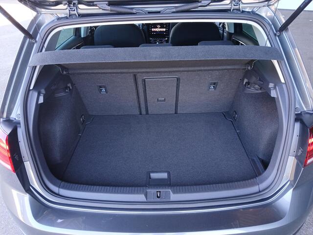 Volkswagen GOLF 1.5 TSI Highline DSG-7