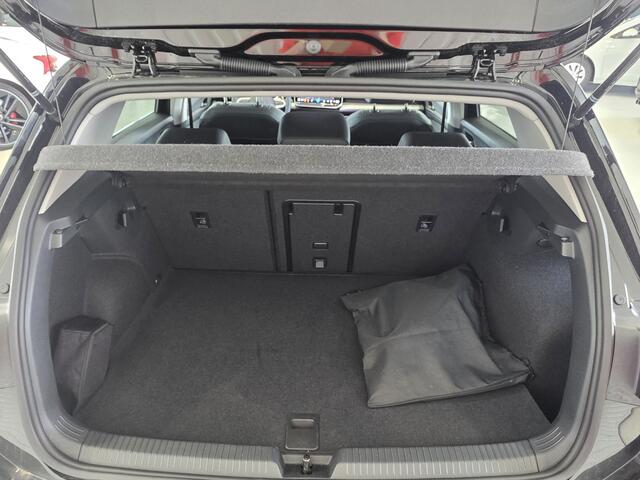 Volkswagen GOLF 1.5 eHybrid Style BTW |Carplay|Cruise Control|