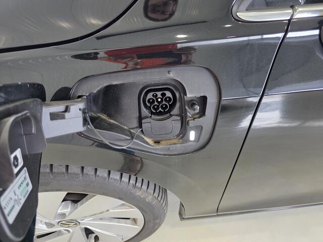 Volkswagen GOLF 1.5 eHybrid Style BTW |Carplay|Cruise Control|