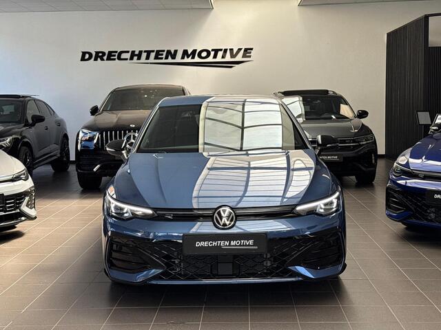 Volkswagen GOLF 1.5 eTSI R-Line / Camera / Matrix /