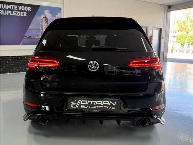 Volkswagen GOLF 2.0 TSI GTI TCR DSG PANO AKRA ACC CAM
