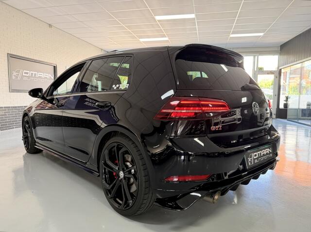 Volkswagen GOLF 2.0 TSI GTI TCR DSG PANO AKRA ACC CAM