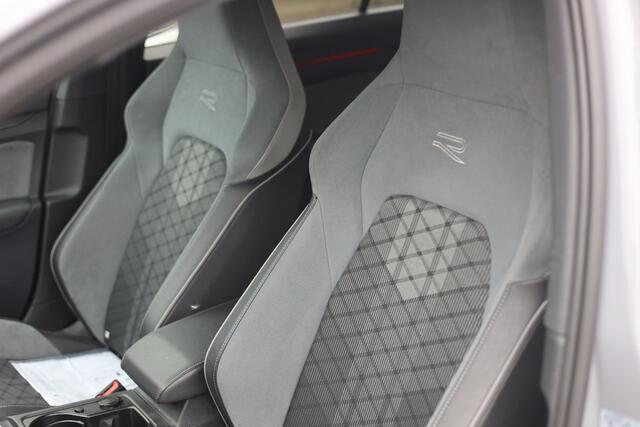 Volkswagen GOLF Variant 1.5 eTSI R-LINE | NAVI | AUT | CARPLAY | 1e EIG!