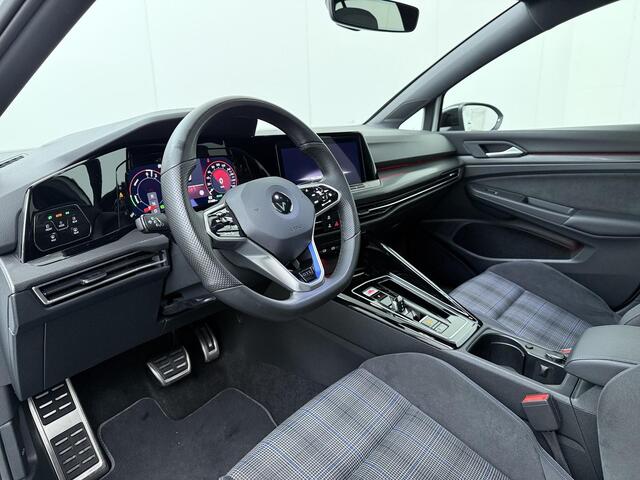 Volkswagen GOLF 1.4 eHybrid GTE | 245 PK | SoH 100% | Trekhaak | Panoramadak | Matrix LED koplampen | Achteruitrijcamera |