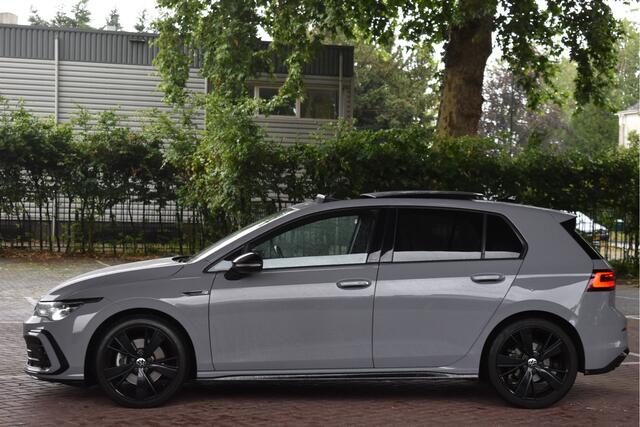 Volkswagen GOLF 2.0 TSI 191 PK 3x R-Line Nardo Grey Winter pakket | Zéér netjes | Open dak | Keyless | Sfeerverlichting | Carplay | Stoel- & stuurverwarming | DAB
