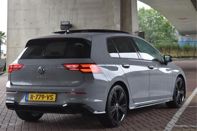Volkswagen GOLF 2.0 TSI 191 PK 3x R-Line Nardo Grey Winter pakket | Zéér netjes | Open dak | Keyless | Sfeerverlichting | Carplay | Stoel- & stuurverwarming | DAB
