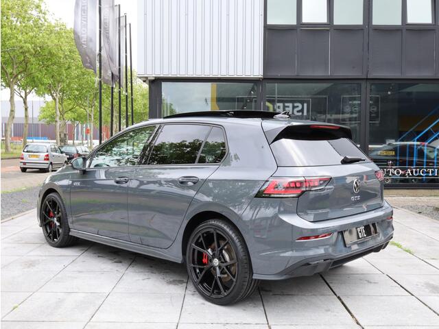 Volkswagen GOLF GTE 1.5 eHybrid 272PK | Panodak | Leer | Stoel Ventilatie | Head-up | Keyless | Camera | Memory | IQ Light | Stoel&Stuurverwarming |