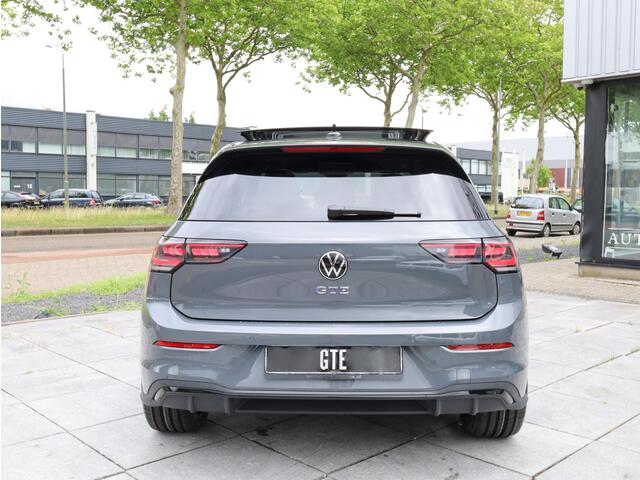Volkswagen GOLF GTE 1.5 eHybrid 272PK | Panodak | Leer | Stoel Ventilatie | Head-up | Keyless | Camera | Memory | IQ Light | Stoel&Stuurverwarming |