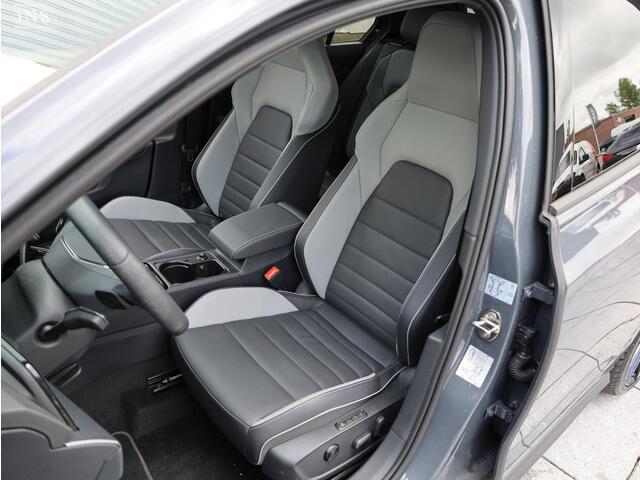 Volkswagen GOLF GTE 1.5 eHybrid 272PK | Panodak | Leer | Stoel Ventilatie | Head-up | Keyless | Camera | Memory | IQ Light | Stoel&Stuurverwarming |