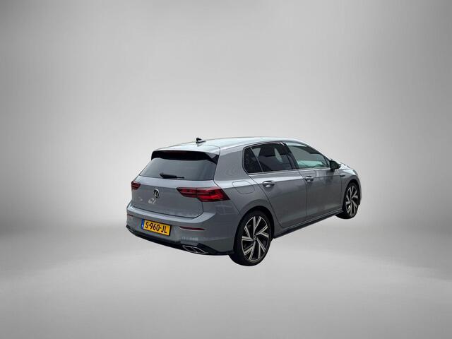 Volkswagen GOLF 1.5 eTSI 150pk DSG R-Line Business+ · Panoramadak · Harman Kardon Audio · Camera · Stoelverwarming · Apple/Android Car Play · 18'' Velgen ·
