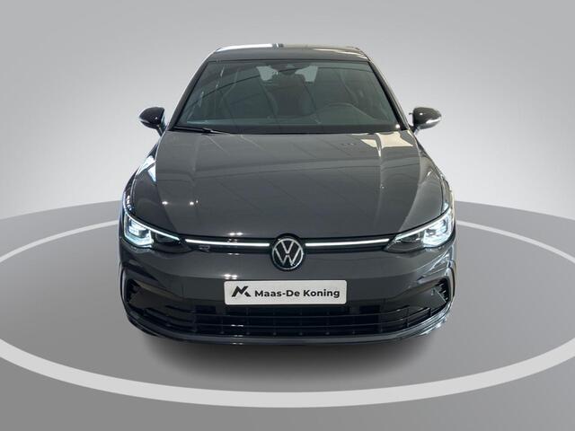 Volkswagen GOLF 1.5eTSI/150PK R-Line DSG · Navigatie · Camera + Parkeersensoren · Apple/Android Car Play · 18'' Velgen ·