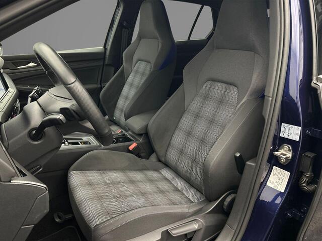 Volkswagen GOLF GTE 1.4 TSI eHybrid 245pk DSG Automaat Panoramadak, LED matrix koplampen, Navigatie, Adaptive cruise control, Parkeersensoren