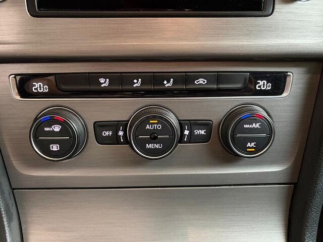 Volkswagen GOLF 1.0 TSI Connected Series. Trekhaak!