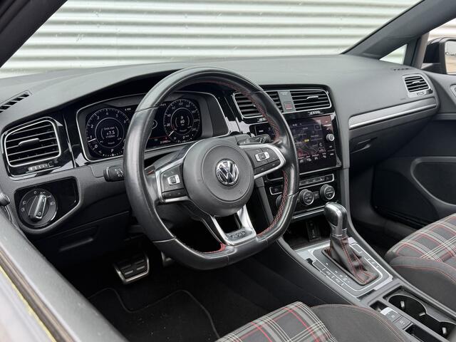 Volkswagen GOLF 2.0 TSI GTI Performance | Nieuw Binnen! | Pano | Stoelverwarming | ACC | Camera