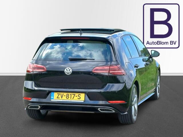 Volkswagen GOLF 1.5 TSI Highline Business R-Line /Mooie Auto!/Pano/Camera/Carplay/Digi Dash/