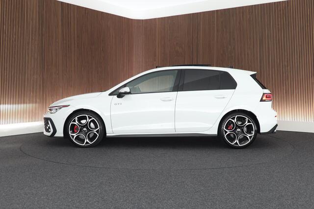 Volkswagen GOLF 8.5 2.0 TSI 265pk GTI 360Camera Panoramadak Keyless Stoelverwarming Virtual Cockpit Navigatie