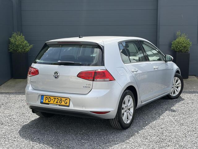 Volkswagen GOLF 1.0 TSI Comfortline Dealer Onderhouden,Carplay,116pk,Navi,Clima,Cruise,6 Bak,Pdc V+A,N.A.P,Lm velgen,Apk tot 07-2027