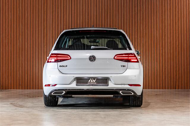 Volkswagen GOLF 1.4 TSI R-Line | DSG | Panorama | LED | Virtual Cockpit | CarPlay | ACC | Navigatie Keyless Go | DAB | MF Stuur | Nieuwe APK