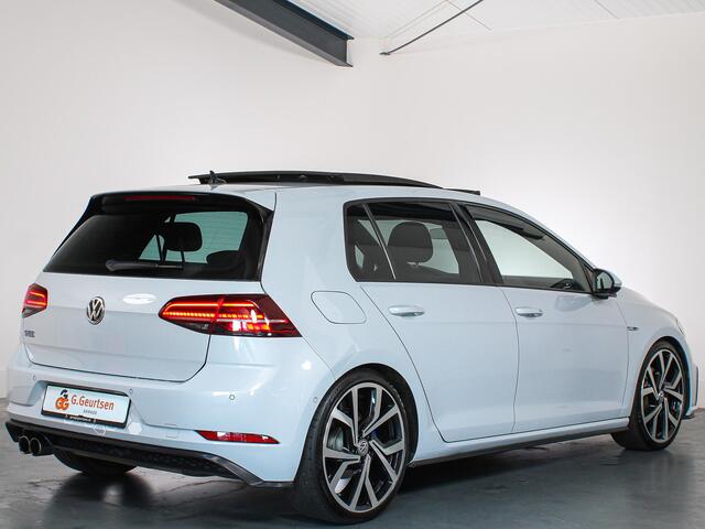 Volkswagen GOLF 1.4 TSI GTE PHEV Panoramadak, LED, Camera, ACC, Trekhaak, Mooie uitvoering!