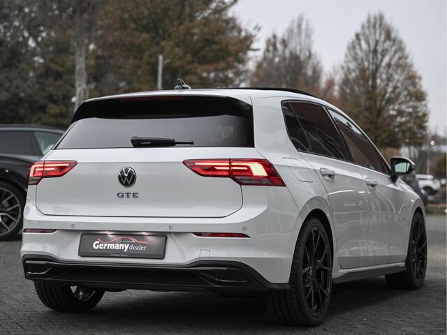 Volkswagen GOLF 1.4 eHybrid GTE 245PK Pano R-Zetels Mist-Led Navi Ambiente E-Sound Privacy Side/Lane