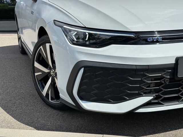 Volkswagen GOLF 1.5 eHybrid GTE 272pk | Head up | Black Style | IQ light | 360 Camera | Rijklaar incl. garantie