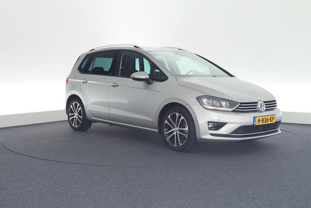 Volkswagen GOLF SPORTSVAN 1.4 TSI Highline Automaat Navigatie Trekhaak Stoelverwarming Xenon