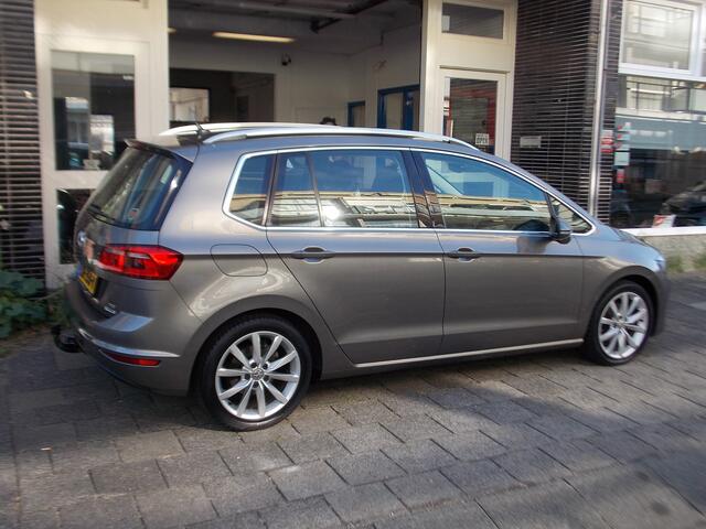 Volkswagen GOLF SPORTSVAN 1.2 TSI Highline AIRCO PDC CRUISE CONTROL TREKHAAK