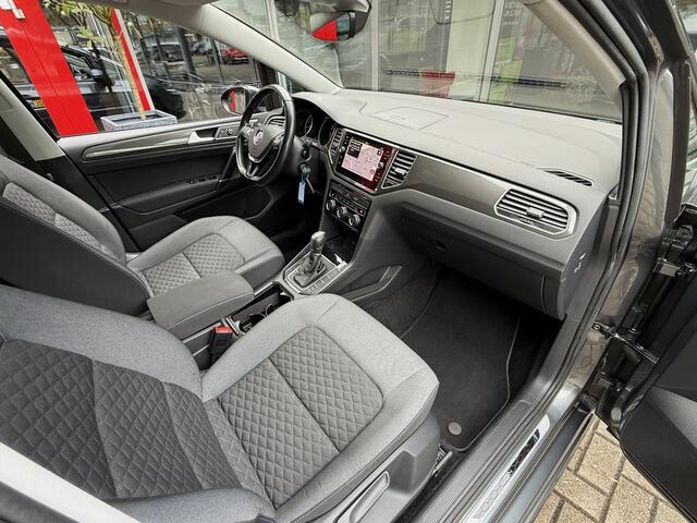 Volkswagen GOLF SPORTSVAN 1.5 TSI AUT. *!* HIGHLINE *!* PANORAMADAK/ LED/ NAVI/ CARPLAY/ 48 DKM *!*