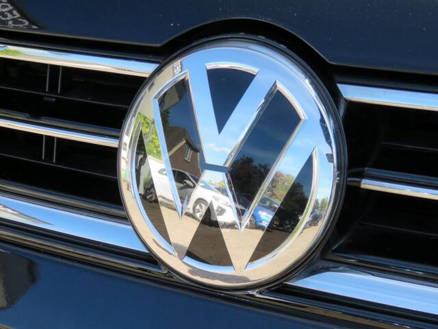 Volkswagen GOLF SPORTSVAN 1.0 TSI 115pk DSG-aut. HIGHLINE / Trekhaak / Camera / 17 Inch / BOVAG garantie