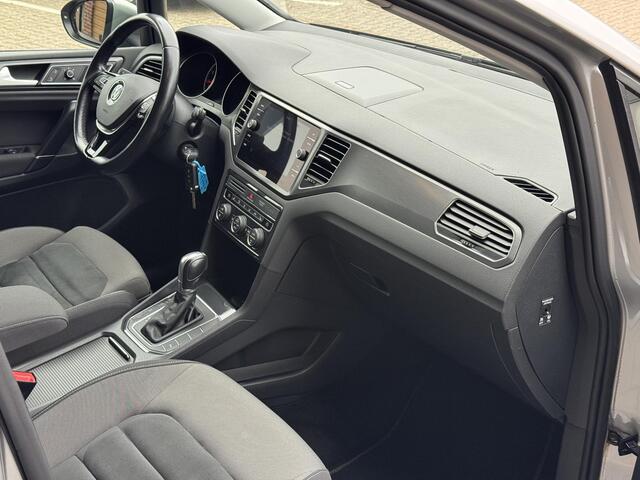 Volkswagen GOLF SPORTSVAN 1.5 TSI ACT Highline,Appl,Trekh,Cruise,Camera