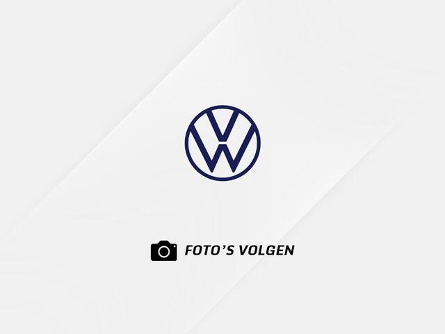 Volkswagen GOLF SPORTSVAN 1.0 TSi 110 Pk Automaat Highline | Trekhaak | Adaptive Cruise | Camera | Parkeersensoren | Airco | Navigatiesysteem | LED | Privacy Glass | 16 Inch