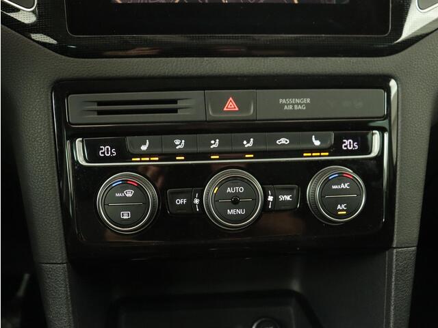 Volkswagen GOLF SPORTSVAN 1.5 TSI Highline Edition | Stoelverwarming | Trekhaak | Massage | Camera | Carplay | Full LED | Adaptive cruise | Navigatie | Climate control