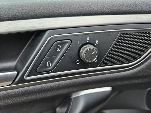 Volkswagen GOLF SPORTSVAN 1.0 TSI Comfortline