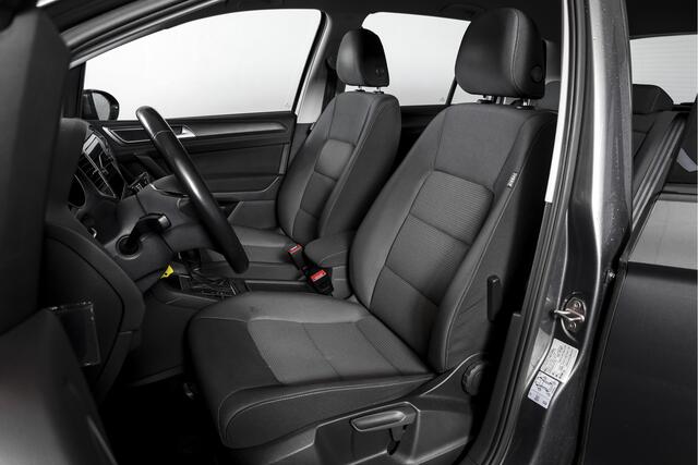 Volkswagen GOLF SPORTSVAN 1.5 TSI ACT 130 PK Comfortline - Automaat | Adapt. Cruise | Stoelverw. | PDC | Camera | NAV. | ECC | DAB | Trekhaak | LM 16" |