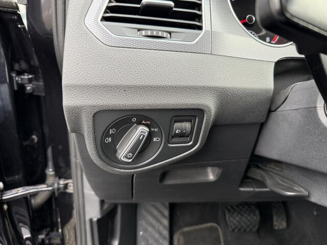 Volkswagen GOLF SPORTSVAN 1.2 TSI Business Ed.