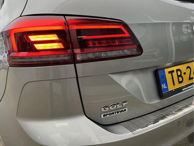 Volkswagen GOLF SPORTSVAN 1.0 TSI Comfortline Automaat, Carplay, Trekhaak, Cruise.