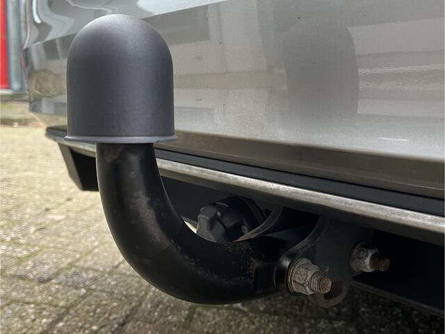 Volkswagen GOLF SPORTSVAN 1.0 TSI Comfortline Automaat, Carplay, Trekhaak, Cruise.