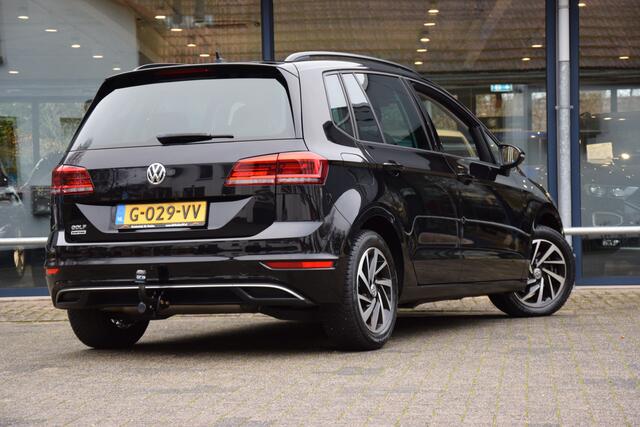 Volkswagen GOLF SPORTSVAN 1.5 TSI ACT Highline Edition DSG Automaat | BOVAG Garantie | Trekhaak | Navigatie | Stoelverwarming | Adaptive Cruise Control | Climate Control | PDC Voor&Achter | All Season Banden |