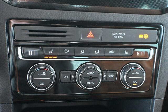 Volkswagen GOLF SPORTSVAN 1.4 TSI Highline Automaat Clima Navigatie Adaptieve Cruise Stoelverwarming Inruil Mogelijk!