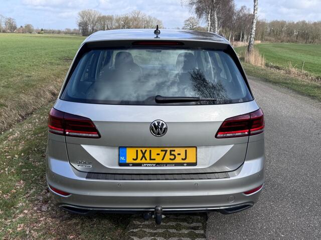 Volkswagen GOLF SPORTSVAN 1.0TSI HIGHLINE / CLIMA / CRUISE / TREKHAAK / 82DKM / RIJKLAAR
