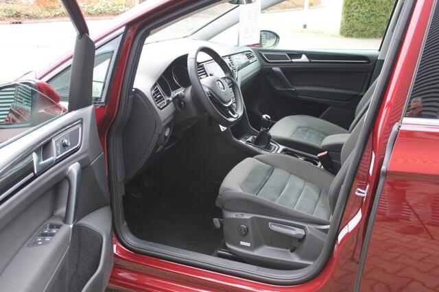 Volkswagen GOLF SPORTSVAN 1.5 TSi ACT Highline Edition Uitv. NAVIGATIE